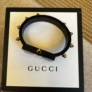 Gucci YA143509 Studded Plexiglass Ladies Quartz Watch